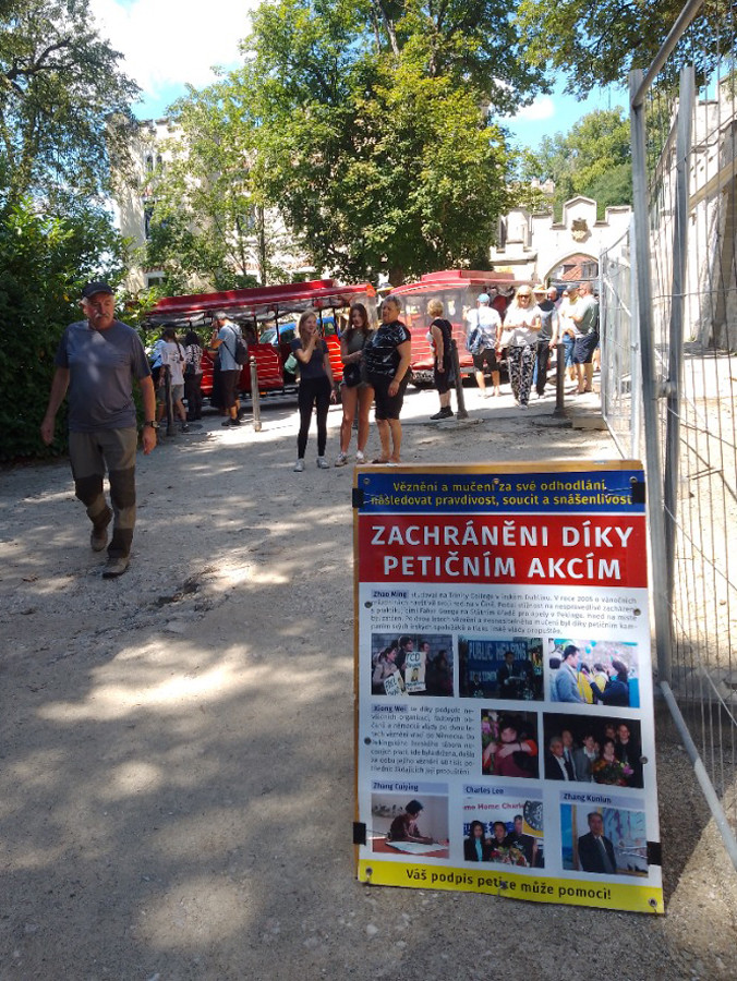 Petiční akce v Hluboké nad Vltavou