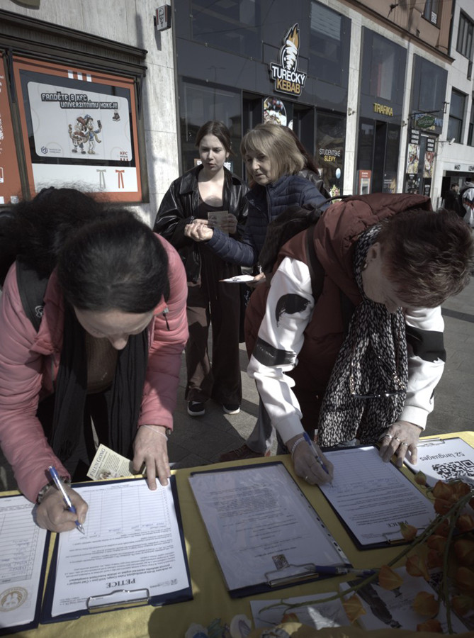 Petiční akce v Brně Petiční akce v Brně