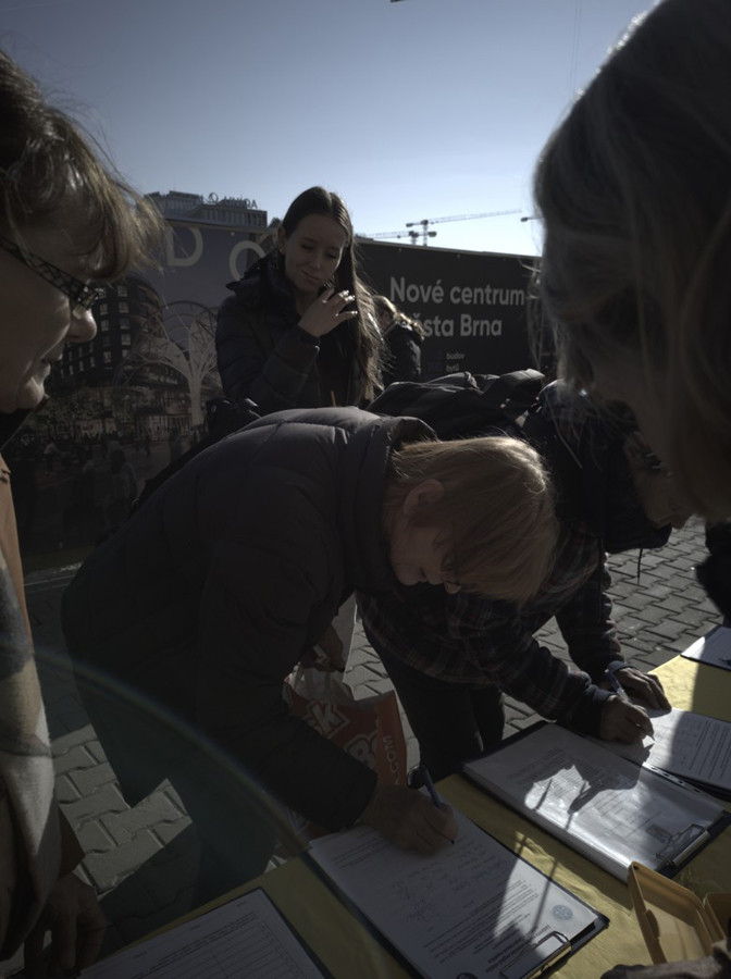 Petiční akce v Brně Petiční akce v Brně