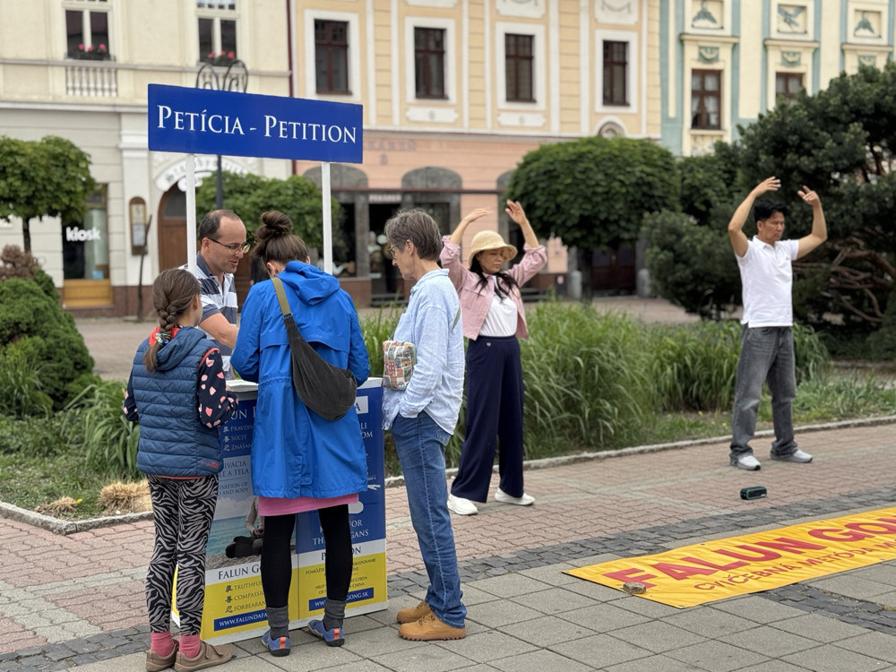 Petiční akce v Bánské Bystrici Petiční akce v Bánské Bystrici