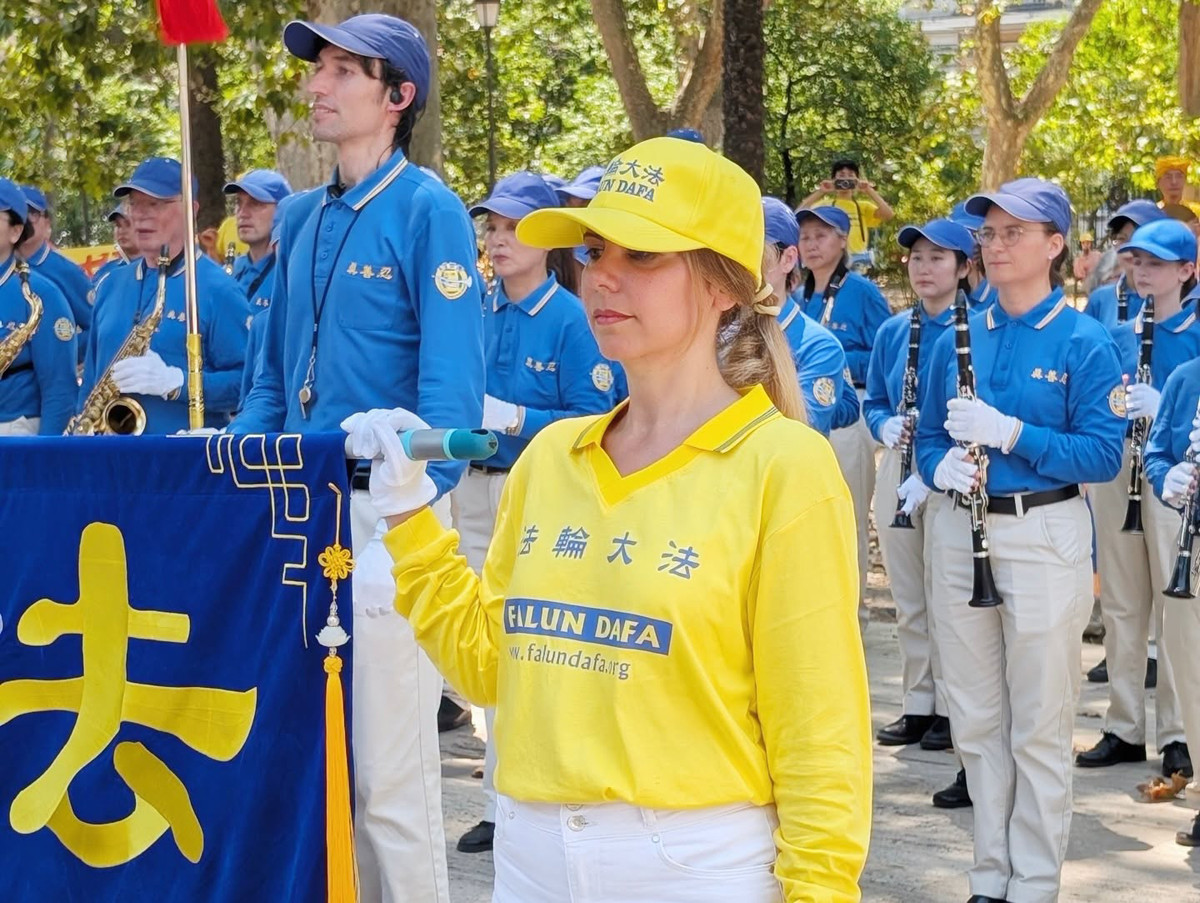 Průvod Falun Dafa v Římě