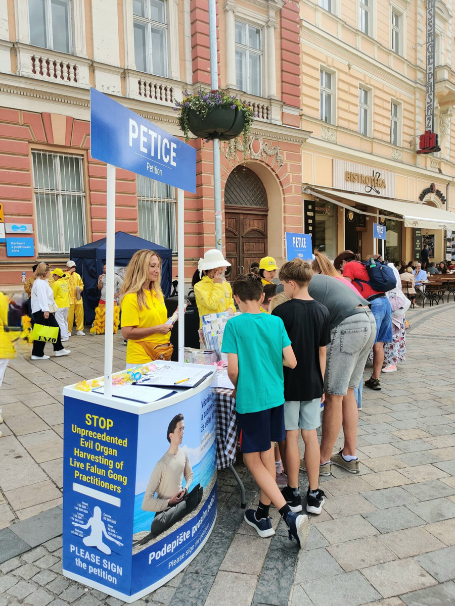 Petiční akce v Karlových Varech