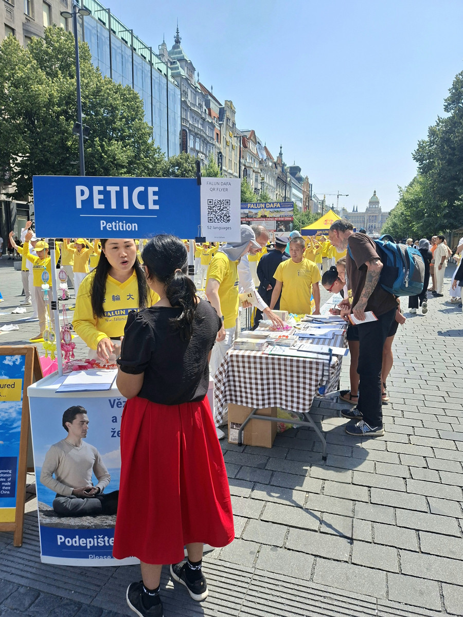 Petiční akce v Praze